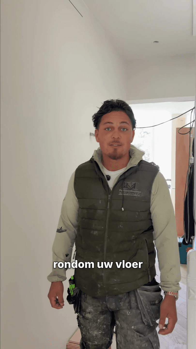 Short voor PVC Vloeren & Trappen